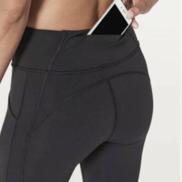 Lululemon Women’s High Rise Crop Leggings Back Zipper Pocket Feature Size XS/S - Picture 1 of 1